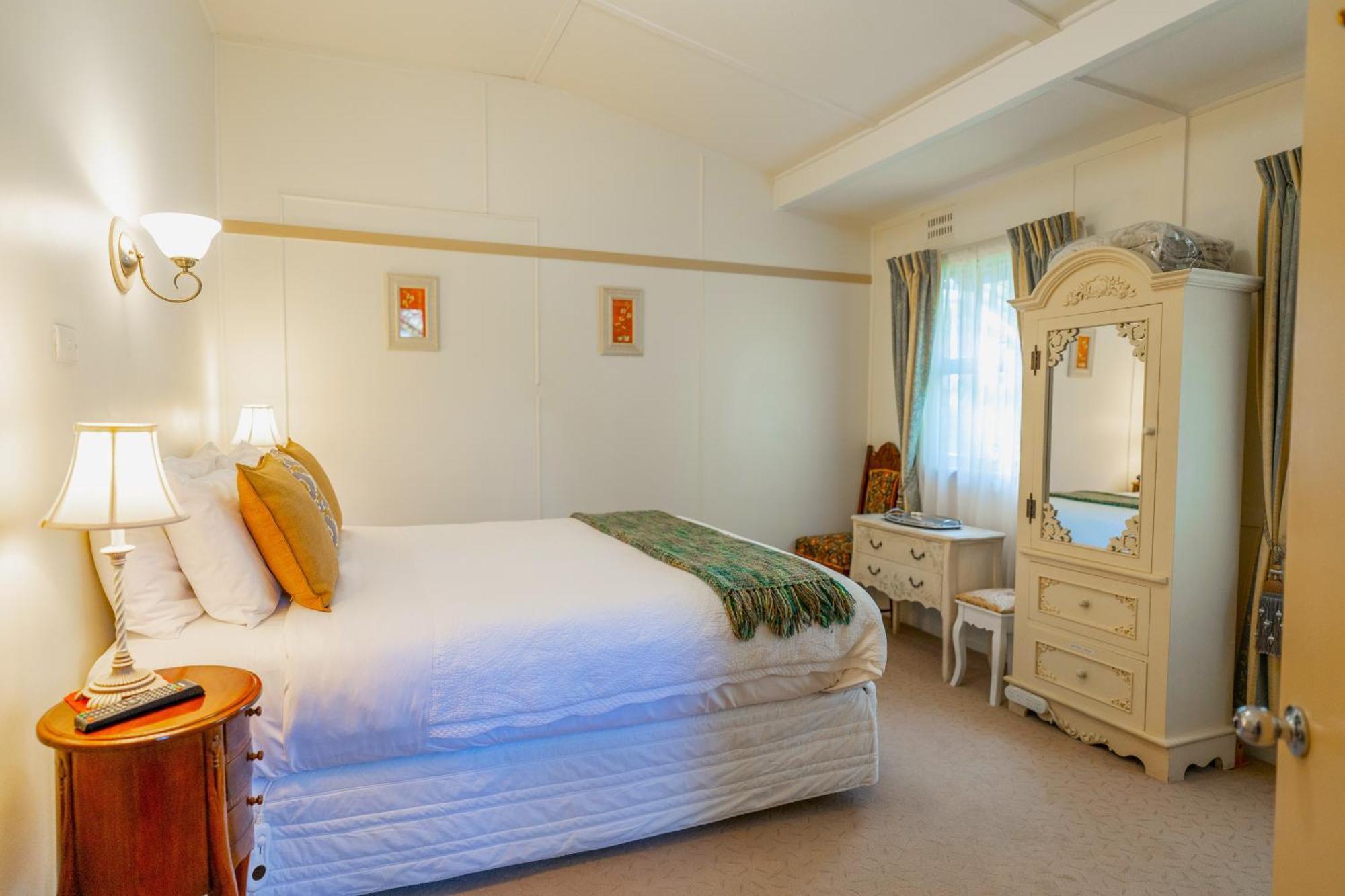 Kubba Roonga Guesthouse - Boutique Luxury Spa Retreat & Gardens - Blue Mountains Blackheath Eksteriør billede
